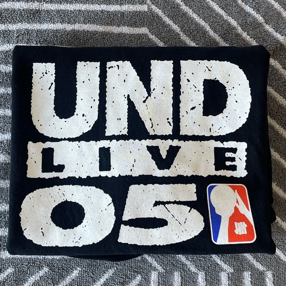 Undefeated Live 05 T-Shirt - Picture 1 of 5